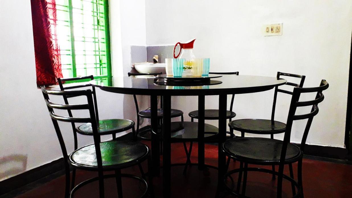 Seenu'S Pg Accommodation ปาลักกัด ภายนอก รูปภาพ